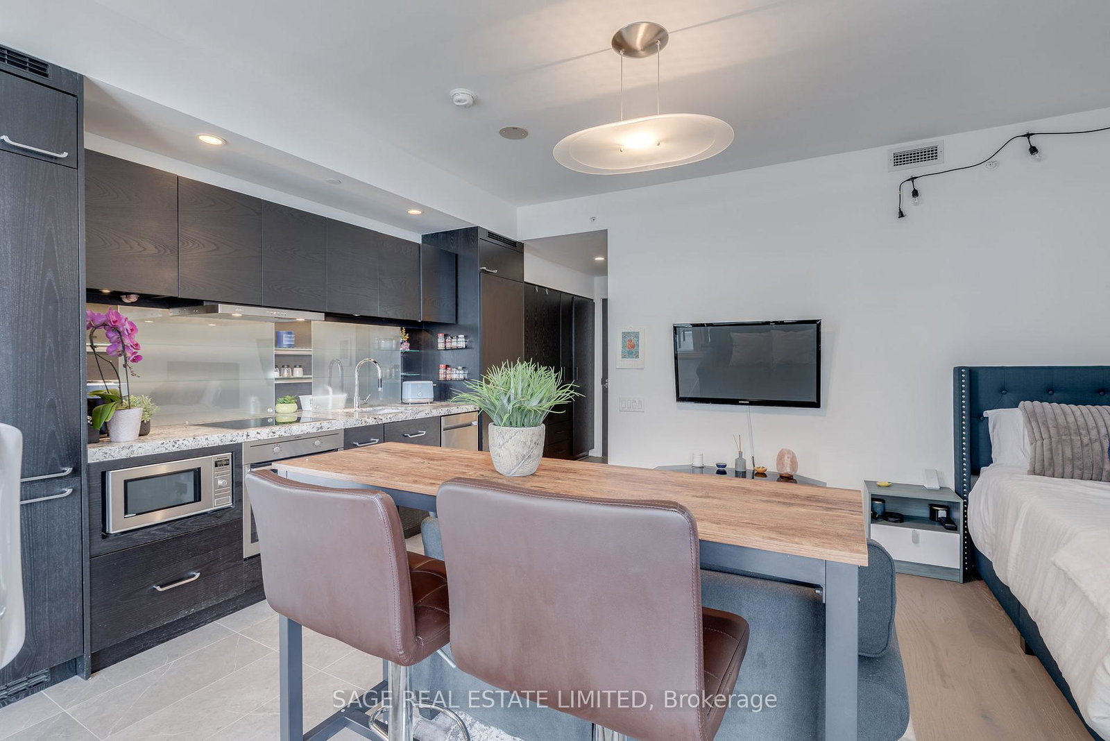 45-charles-street-e-toronto-ontario-c13066648