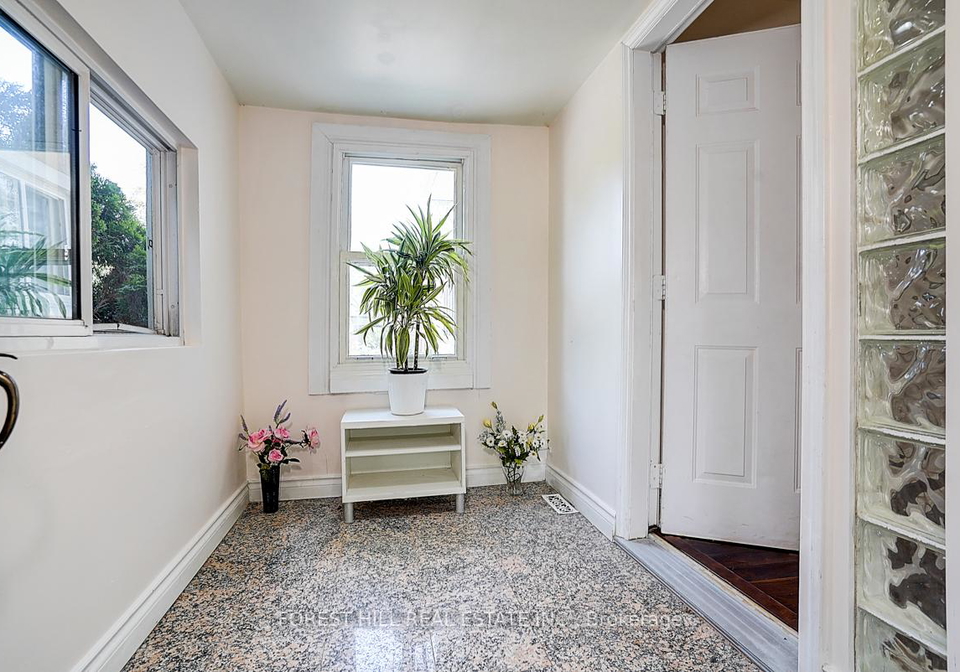 99-harlandale-avenue-toronto-ontario-c13066768