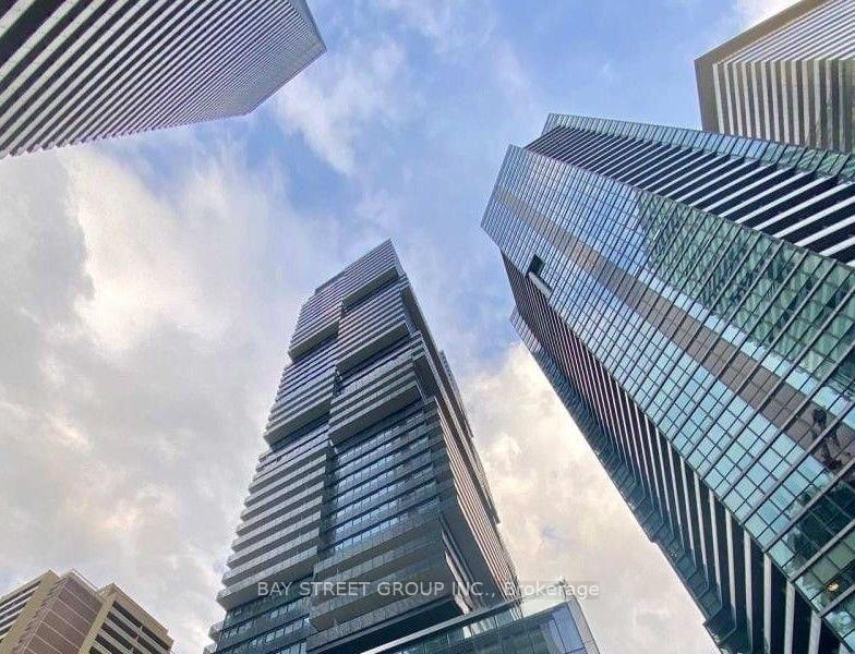 55-charles-street-e-toronto-ontario-c13067000