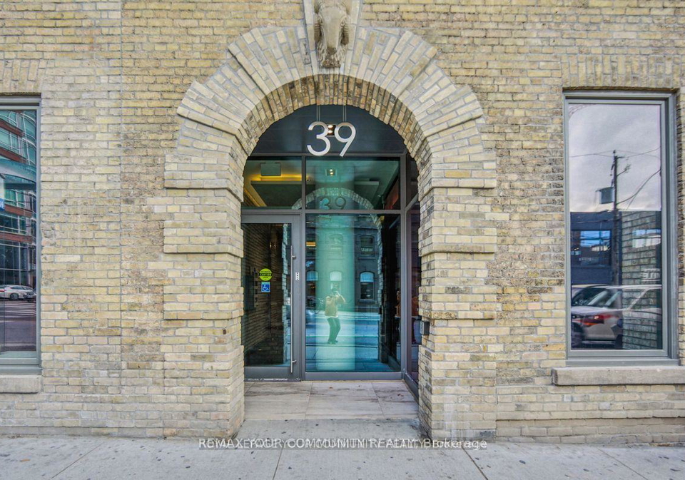 39-sherbourne-street-w-toronto-ontario-c13067142