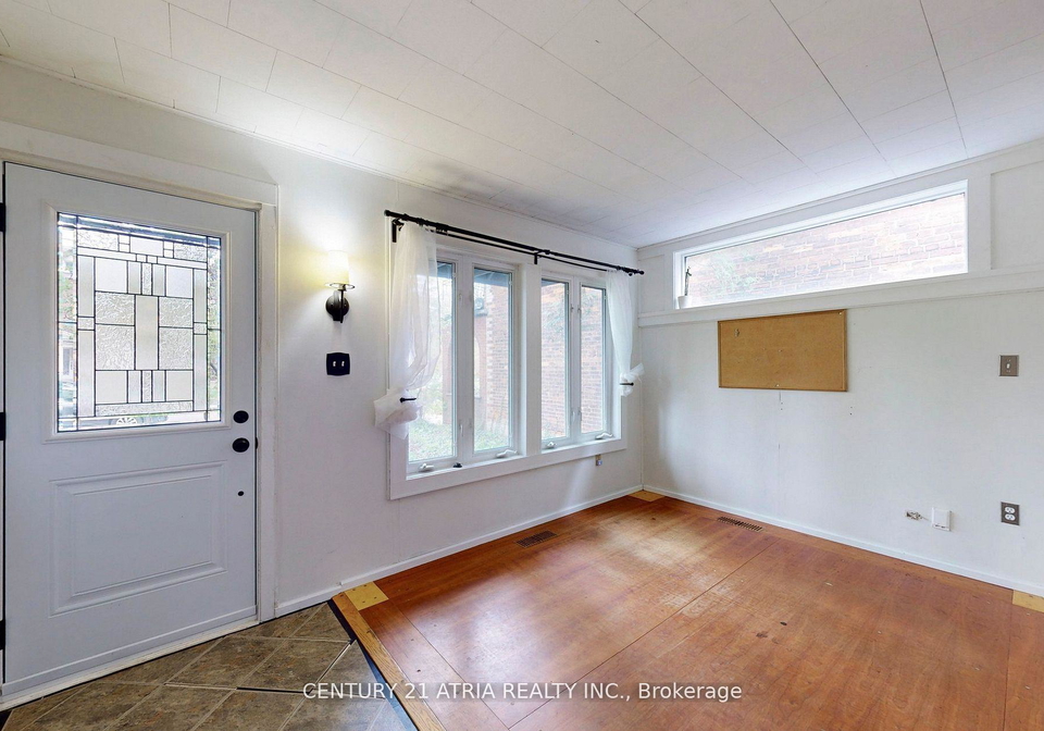 498-manning-avenue-toronto-ontario-c13067172
