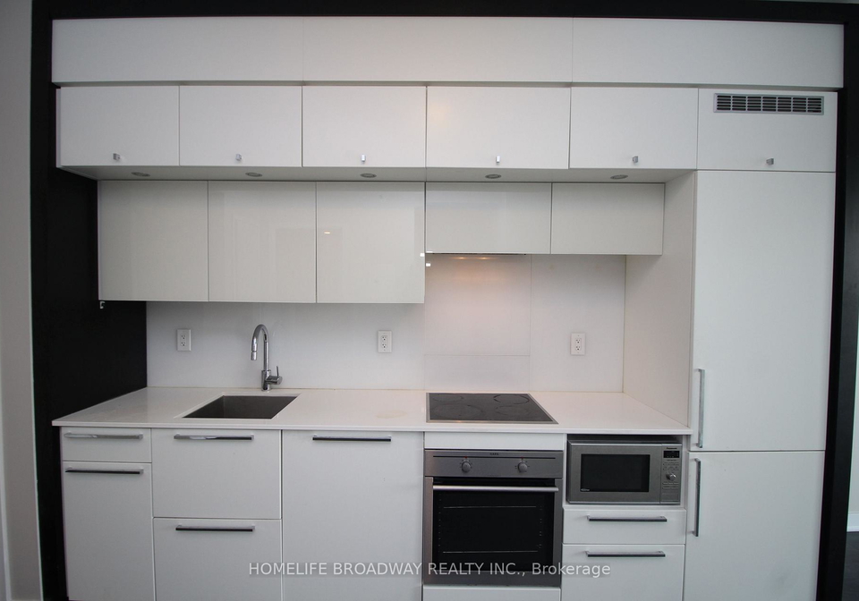 15-grenville-street-toronto-ontario-c13067304