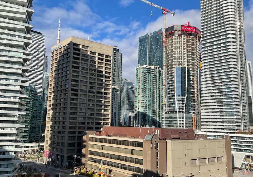 39-queens-quay-e-toronto-ontario-c13067434