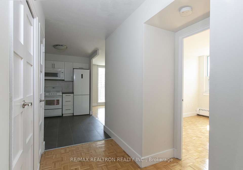 485-huron-street-toronto-ontario-c13067602