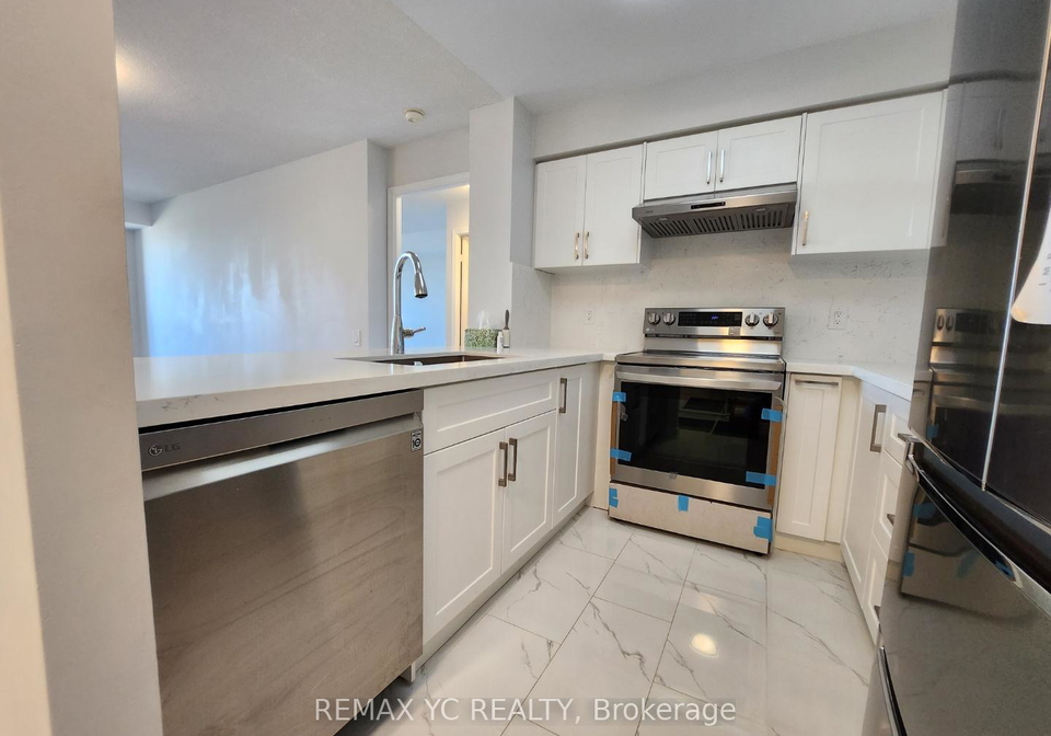 8-hillcrest-avenue-north-york-ontario-c13067660