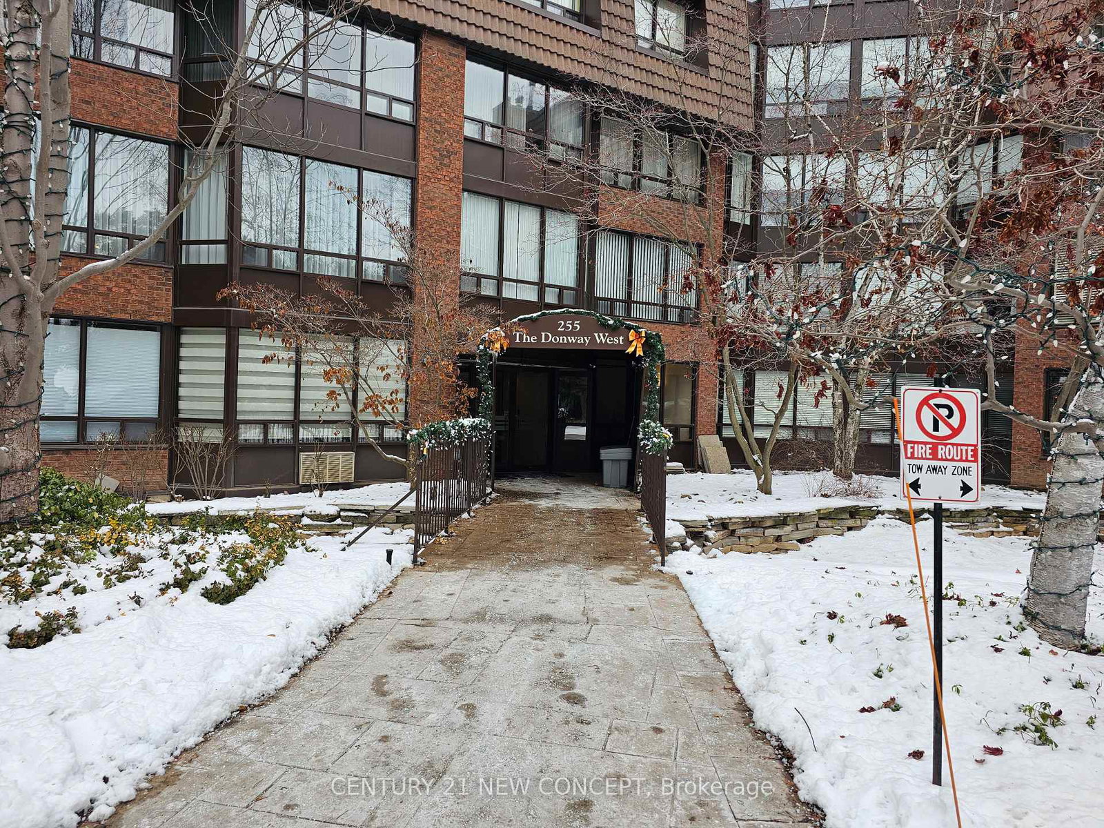 255-the-donway-west-e-north-york-ontario-c13067666