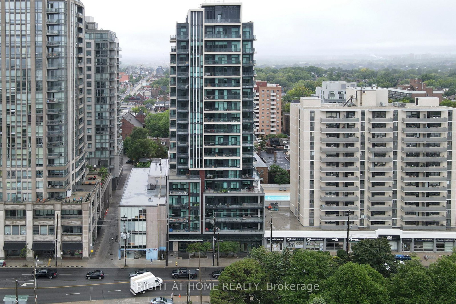 1486-bathurst-street-toronto-ontario-c13067814
