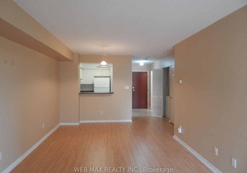18-hillcrest-avenue-north-york-ontario-c13067902