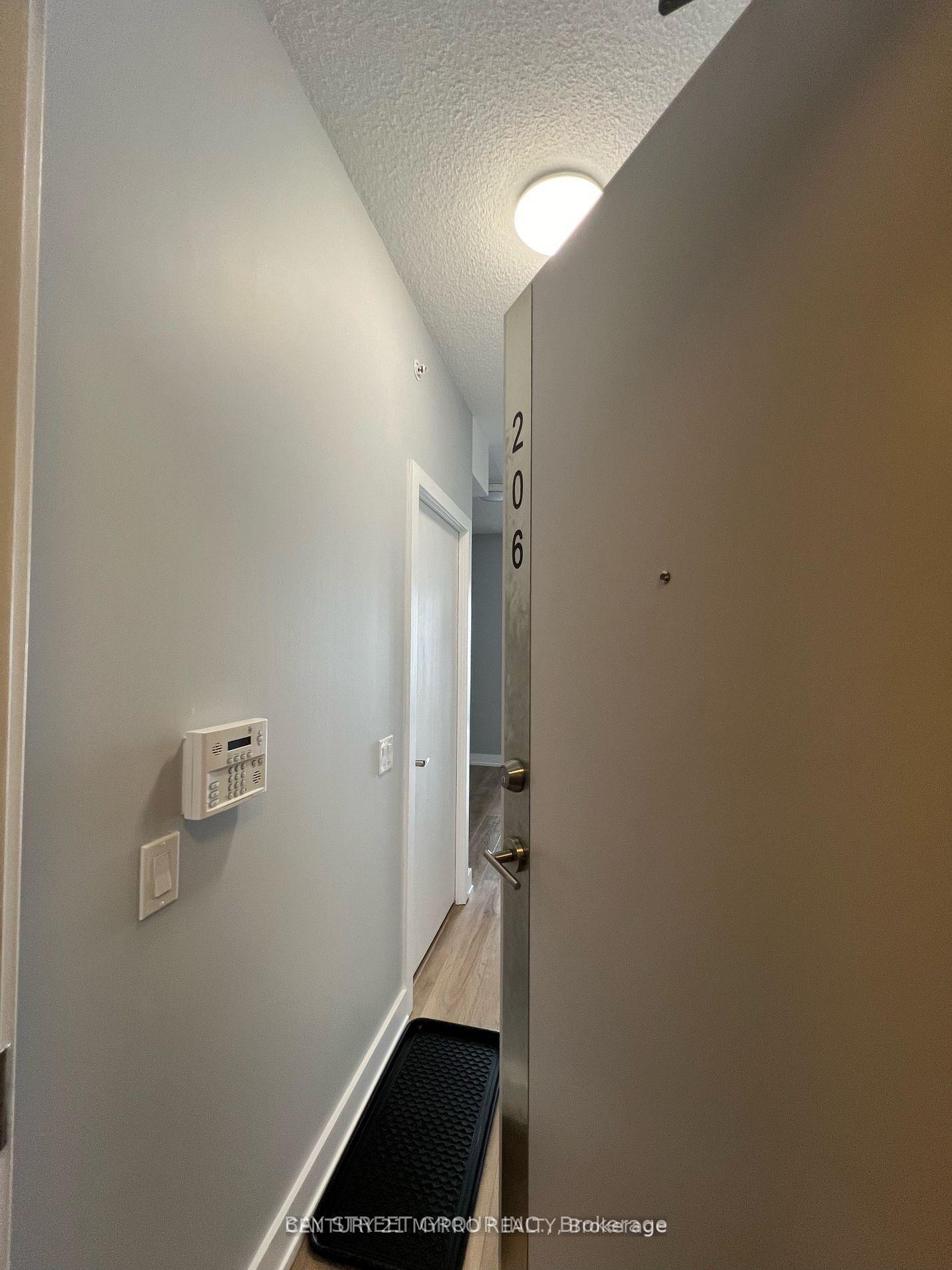 128-fairview-mall-drive-north-york-ontario-c13067928