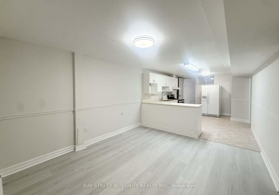 130-kingslake-road-north-york-ontario-c13067978