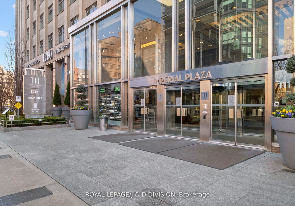 111-st-clair-avenue-w-toronto-ontario-c13068026