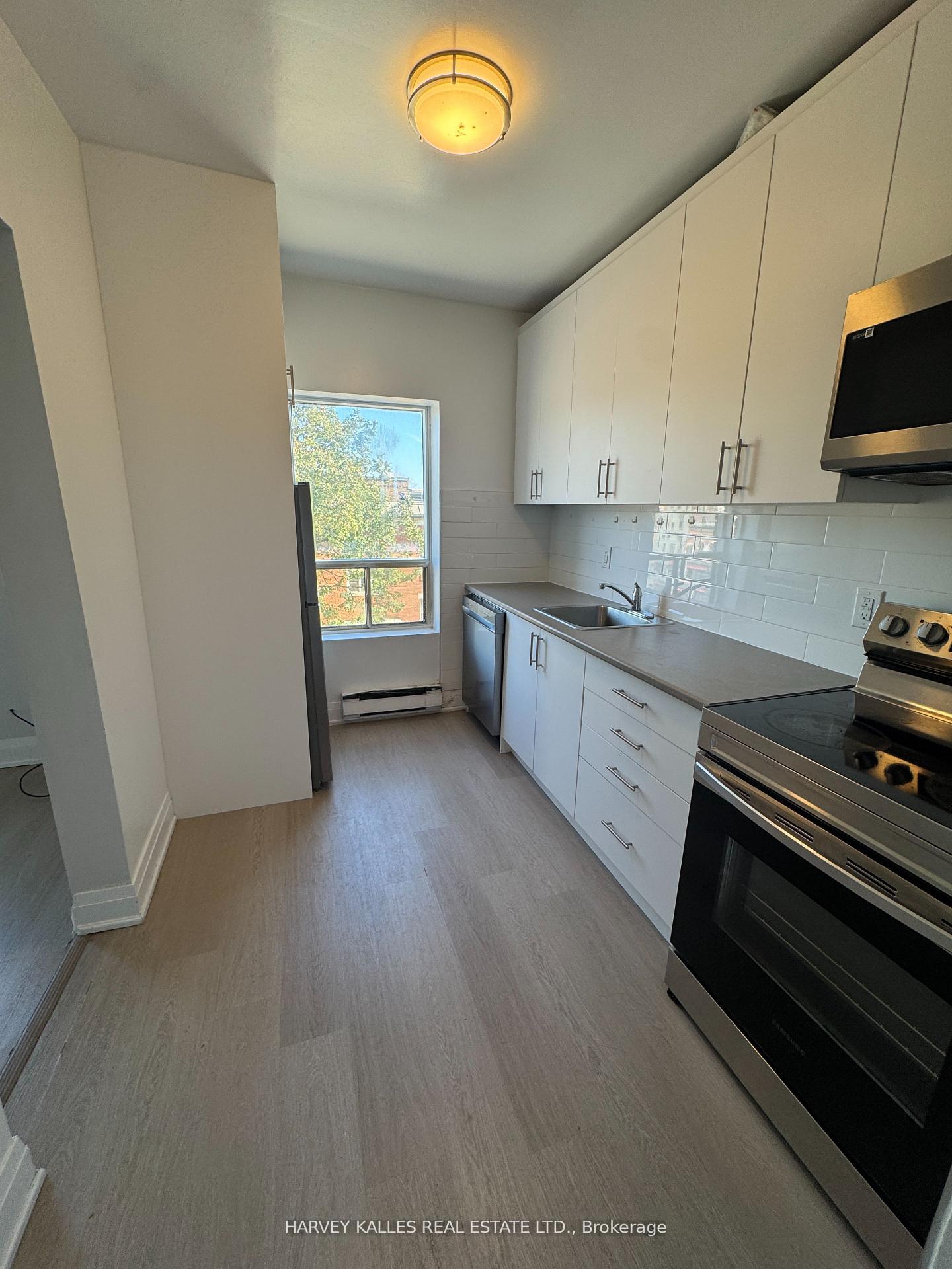 98-northcliffe-boulevard-toronto-ontario-c13068062