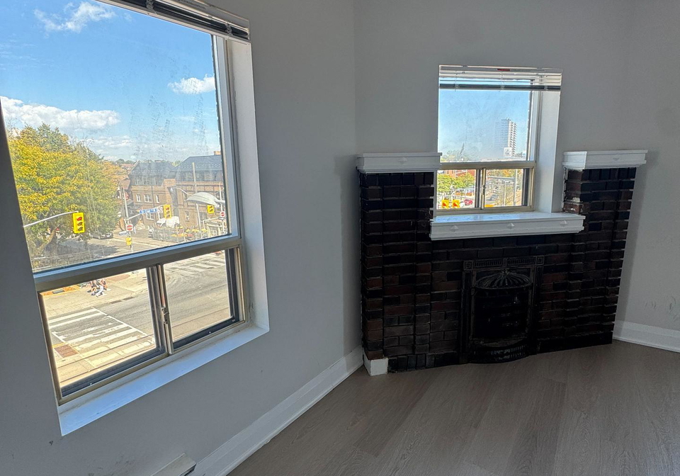 98-northcliffe-boulevard-toronto-ontario-c13068062