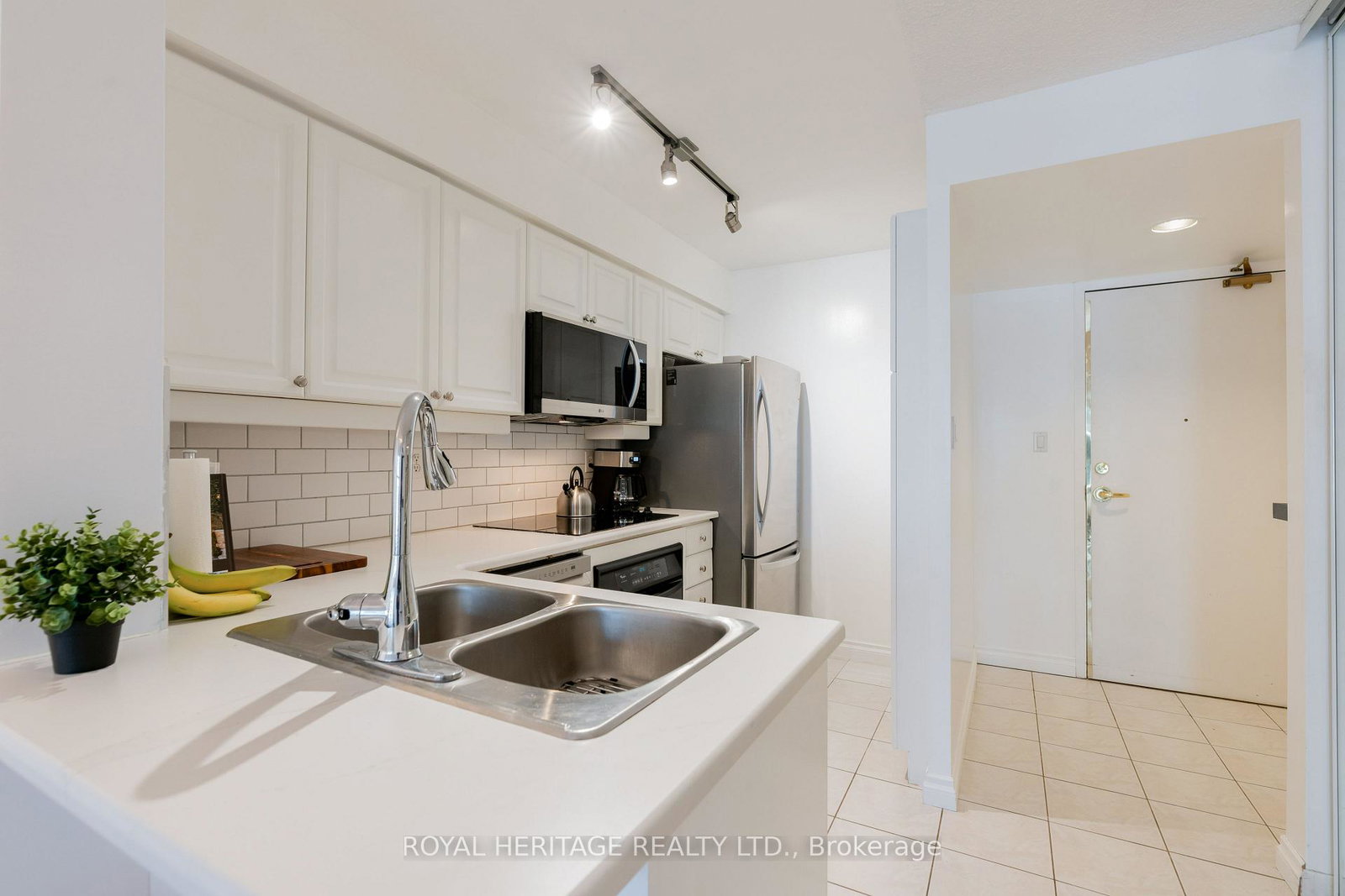 188-redpath-avenue-toronto-ontario-c13068146