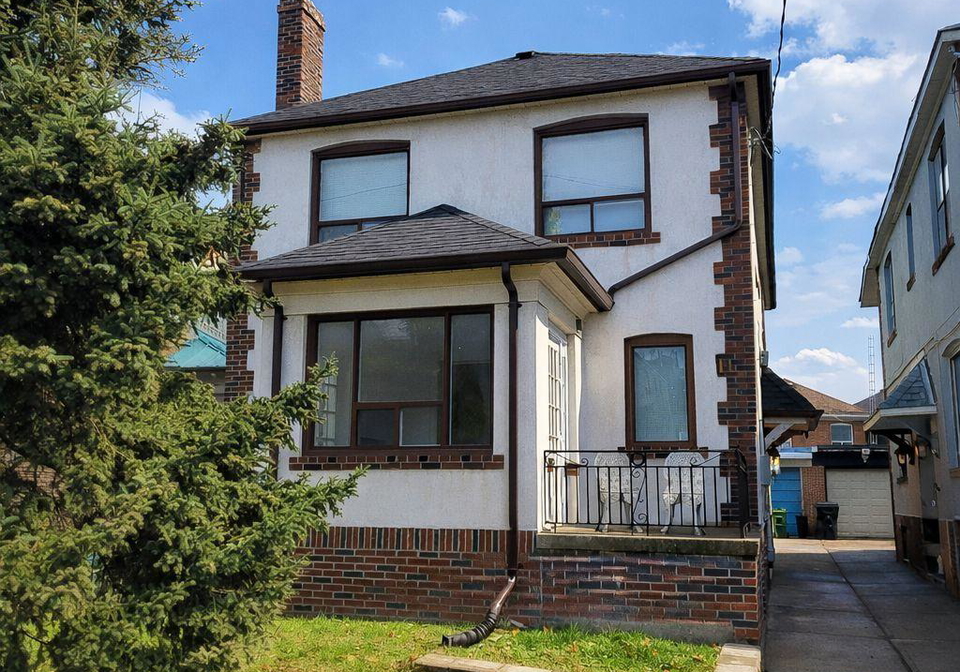 11-rusholme-drive-toronto-ontario-c13068282
