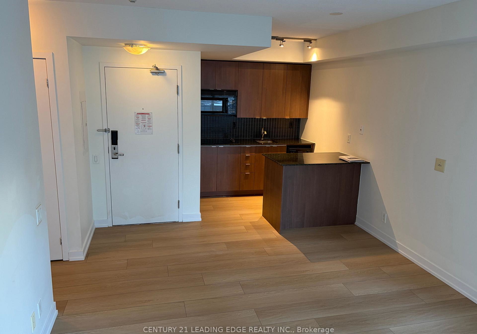 8-colborne-street-toronto-ontario-c13068512