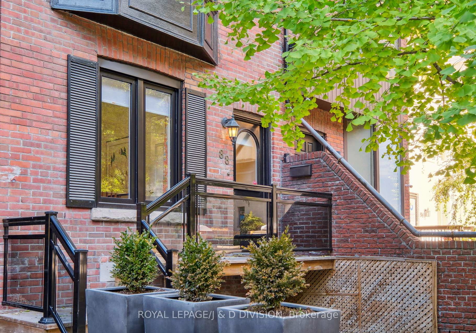 88-asquith-avenue-toronto-ontario-c13068670