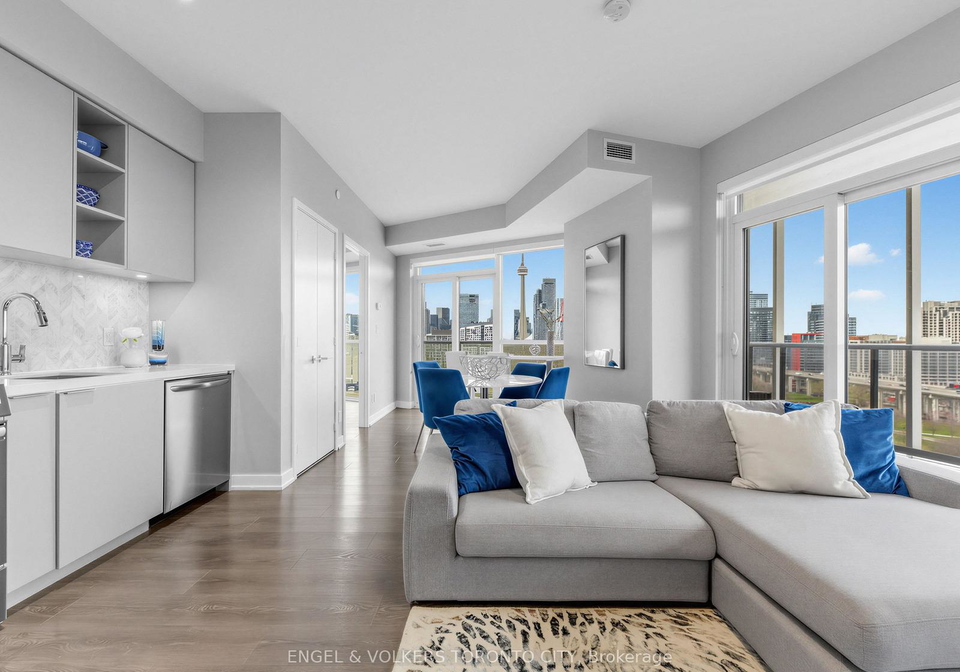 30-ordnance-street-toronto-ontario-c13068892