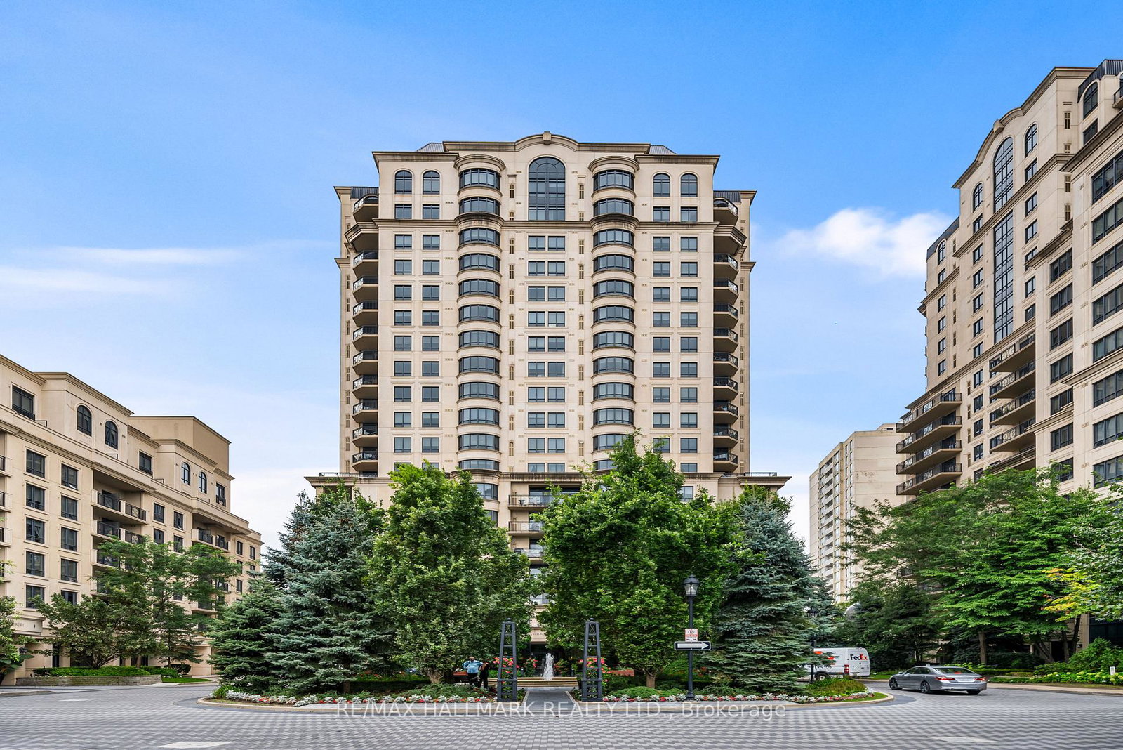 660-sheppard-avenue-e-north-york-ontario-c13068964