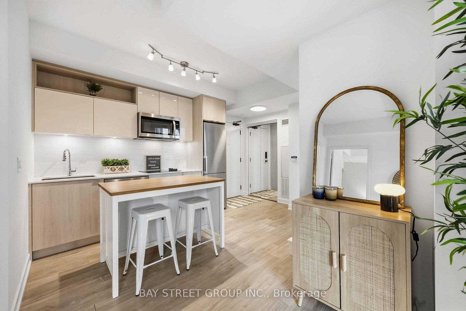 135-lower-sherbourne-street-toronto-ontario-c13069336