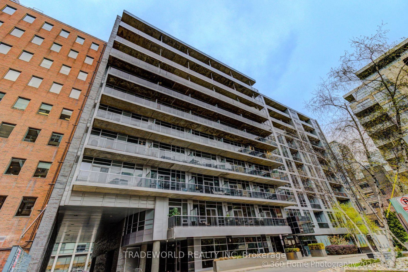 399-adelaide-street-w-toronto-ontario-c13069418