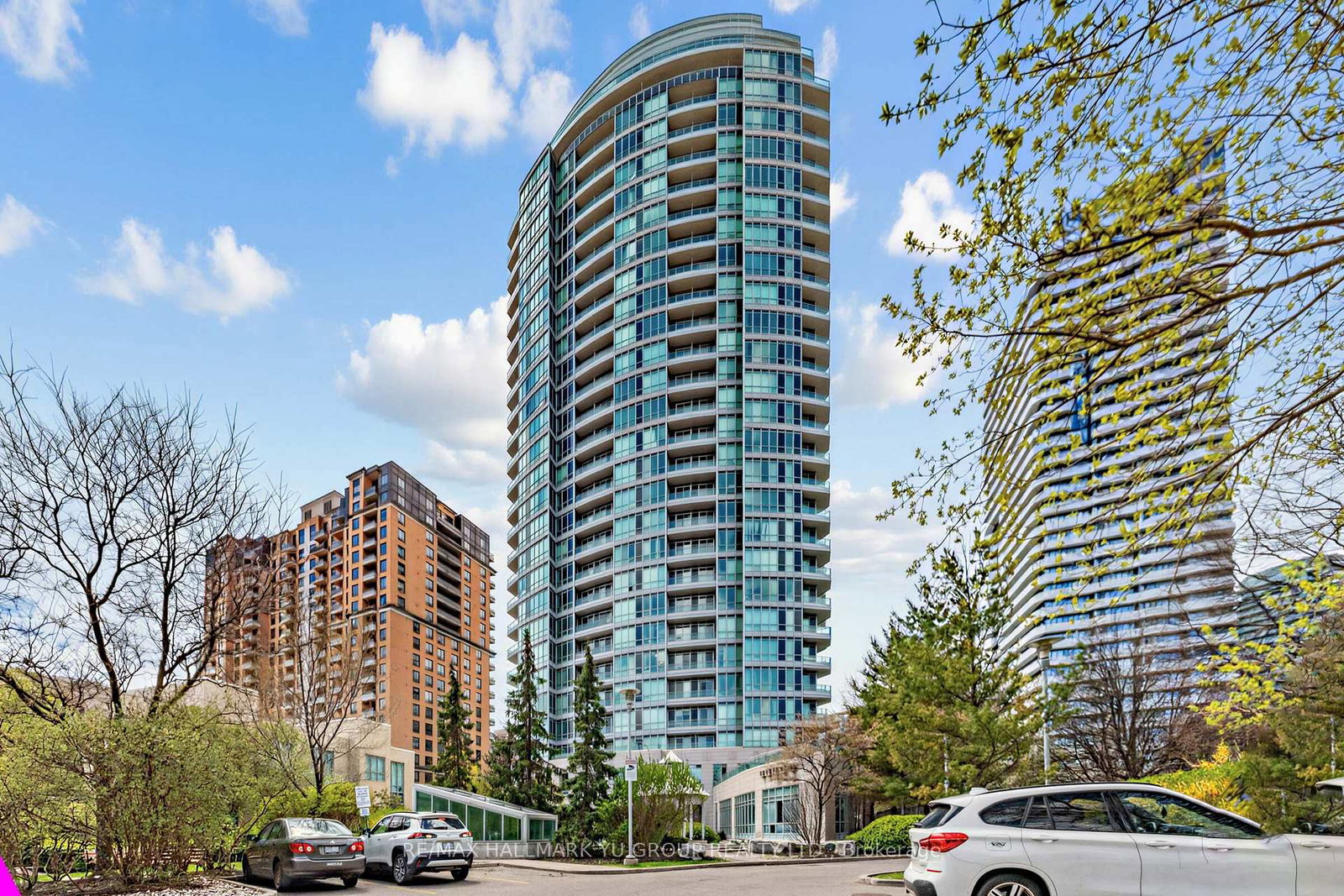 60-byng-avenue-north-york-ontario-c13069514