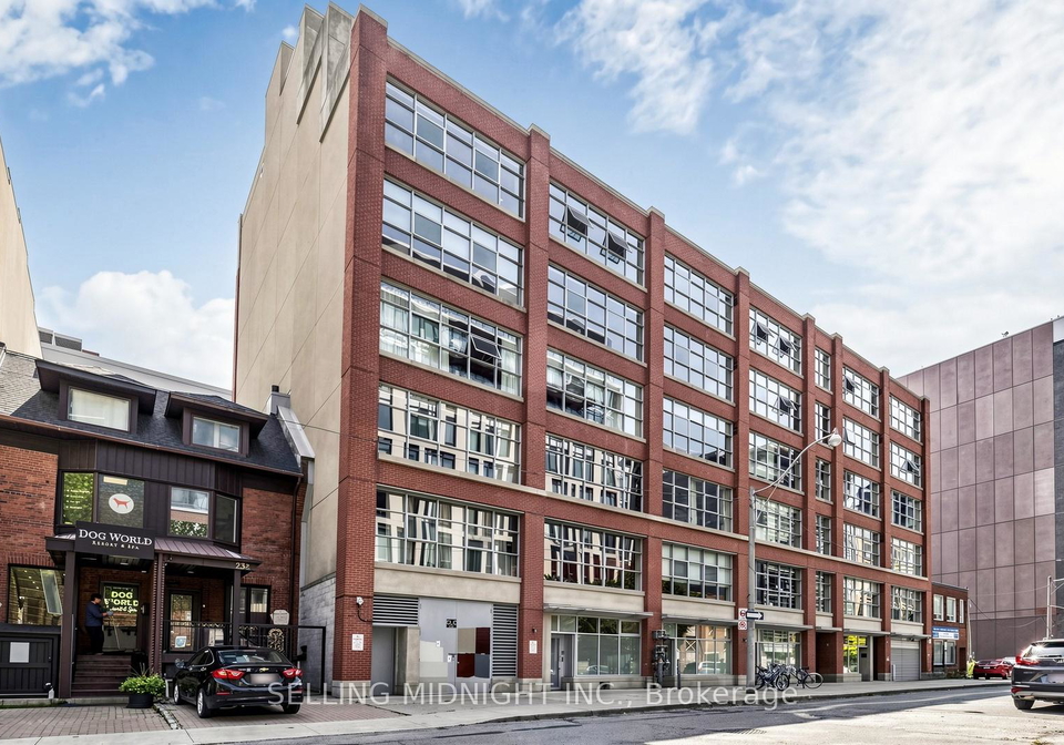 29-camden-street-toronto-ontario-c13069640
