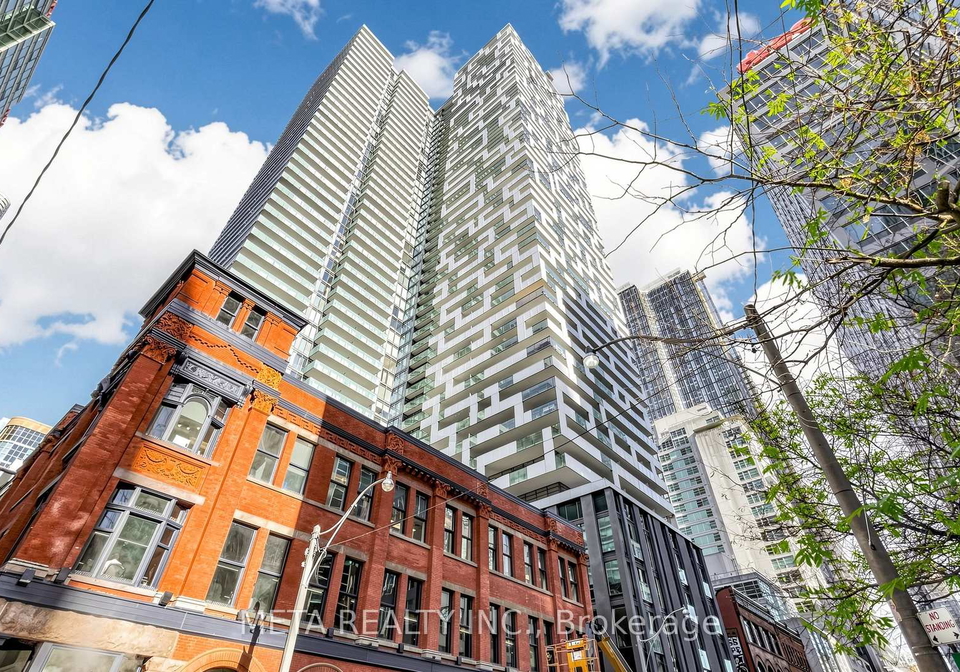25-richmond-street-e-toronto-ontario-c13069650