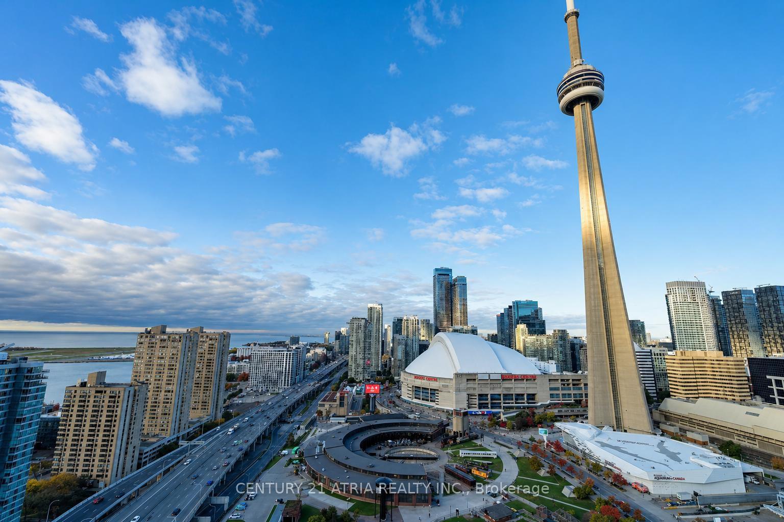 19-grand-trunk-crescent-toronto-ontario-c13069802