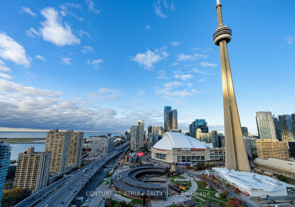19-grand-trunk-crescent-toronto-ontario-c13069802