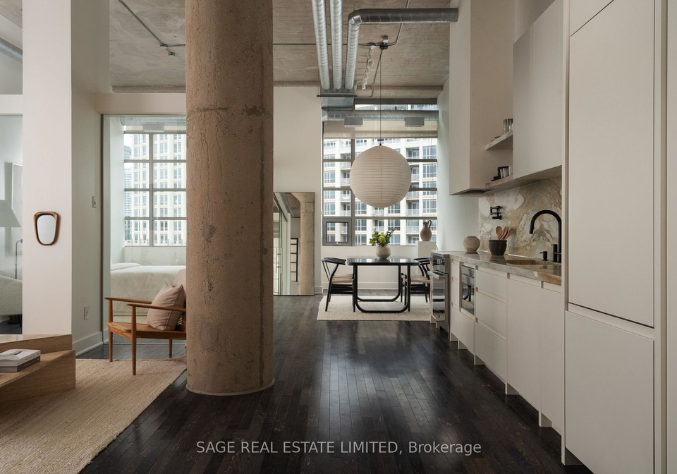 637-lake-shore-boulevard-w-toronto-ontario-c13069894