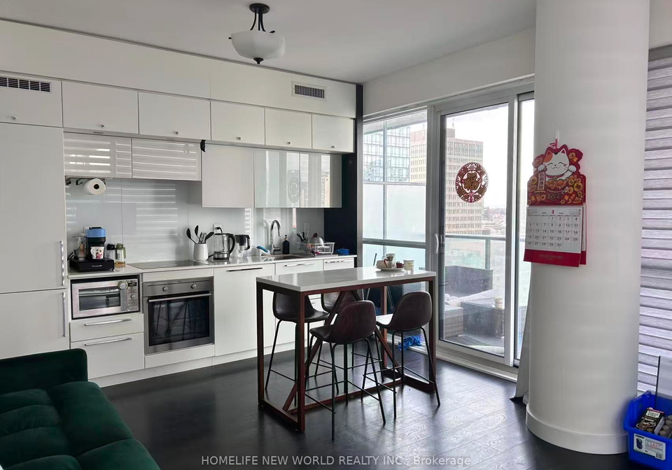 15-grenville-street-toronto-ontario-c13069912