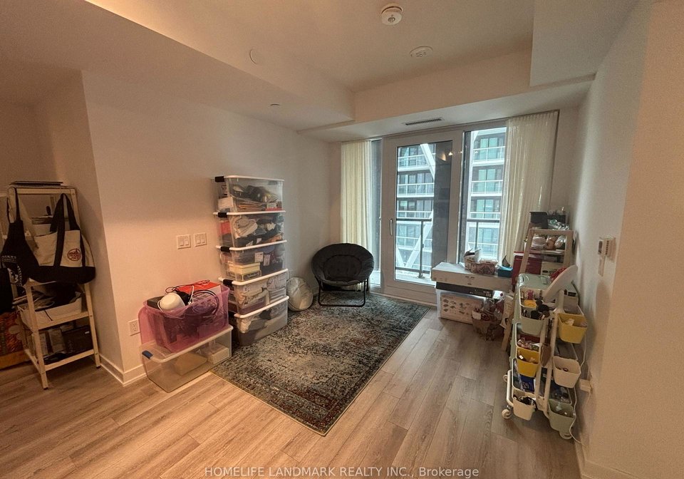 238-simcoe-street-toronto-ontario-c13070018