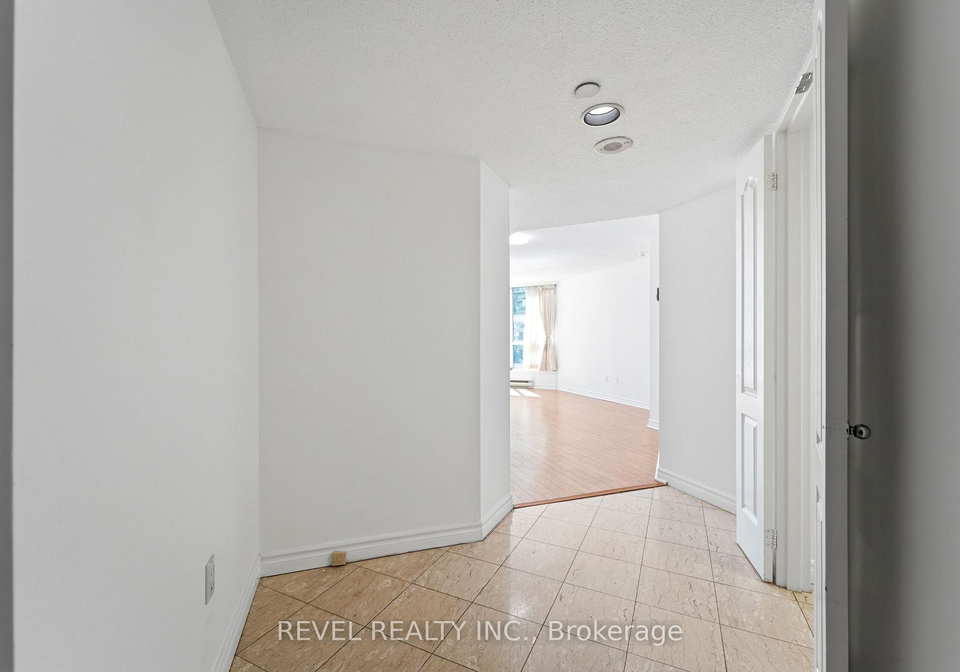 38-elm-street-toronto-ontario-c13070216