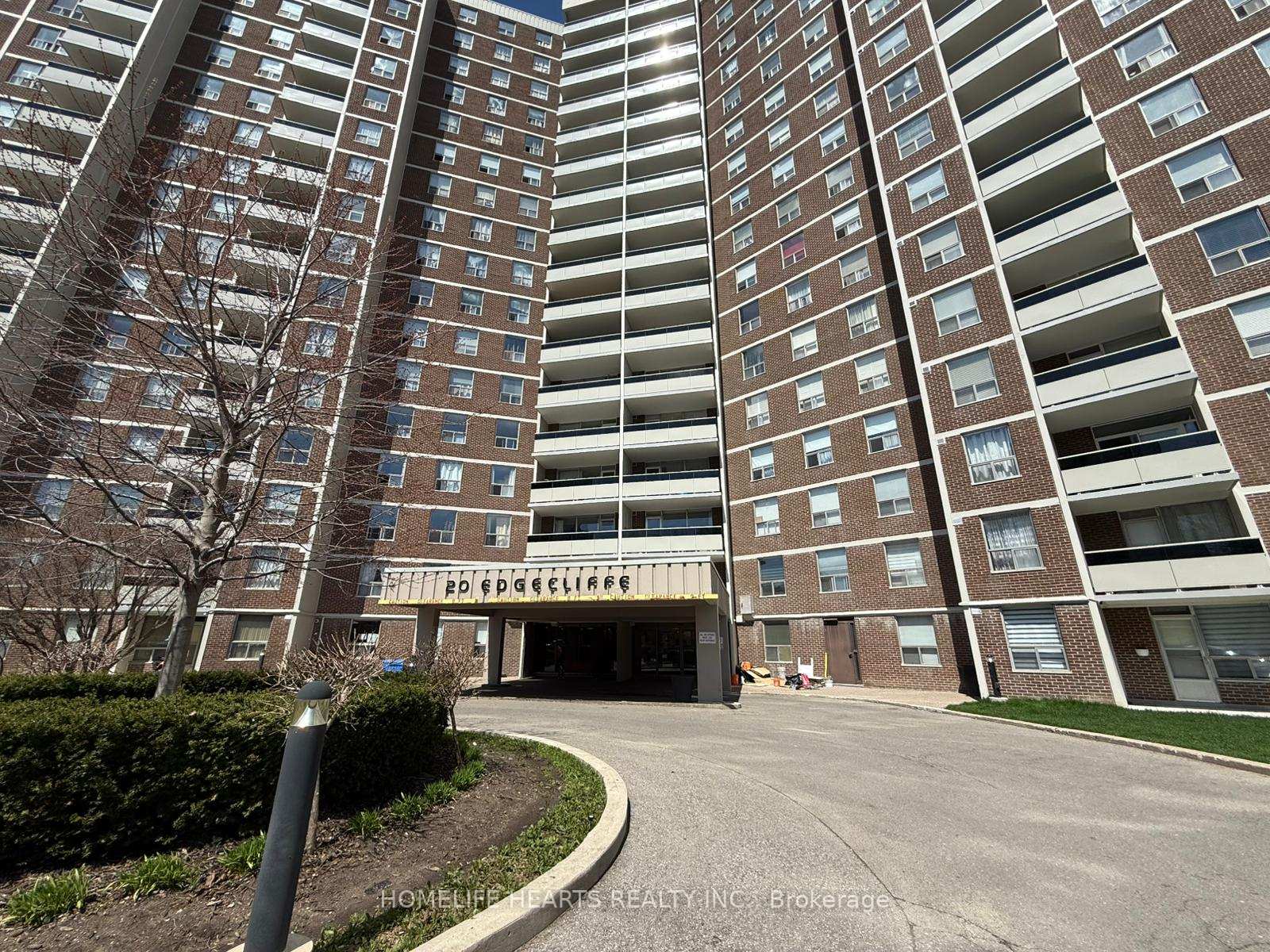 20-edgecliff-golfway-east-york-ontario-c13070566