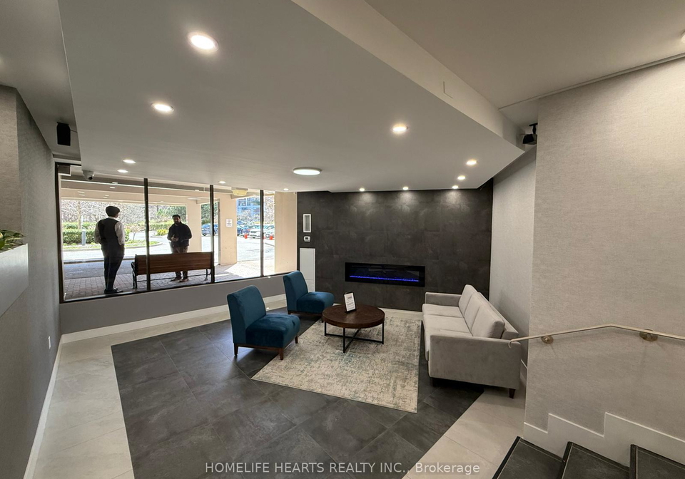 20-edgecliff-golfway-east-york-ontario-c13070566
