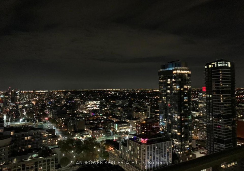 210-victoria-street-toronto-ontario-c13070570