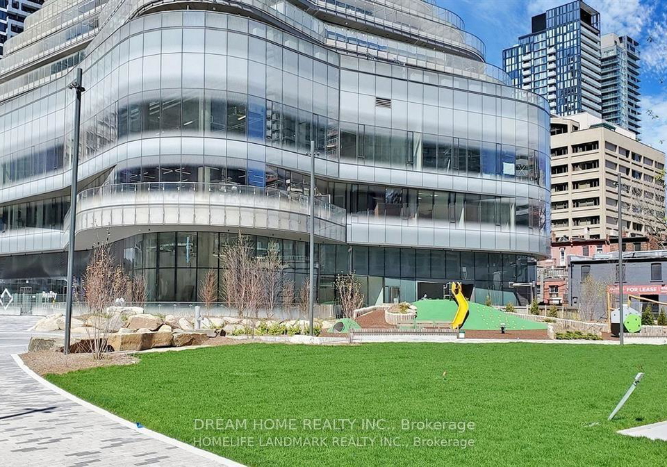 11-wellesley-street-w-toronto-ontario-c13070658
