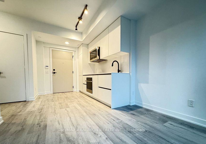 327-king-street-w-toronto-ontario-c13070872