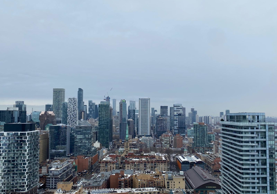 138-downes-street-toronto-ontario-c13070994