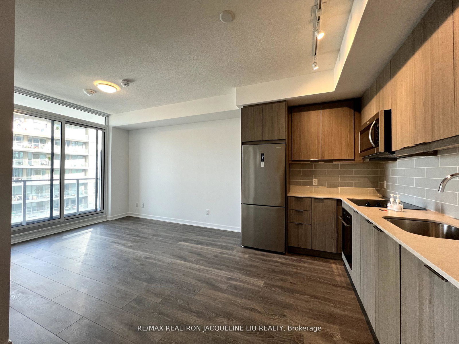 38-forest-manor-road-north-york-ontario-c13071030