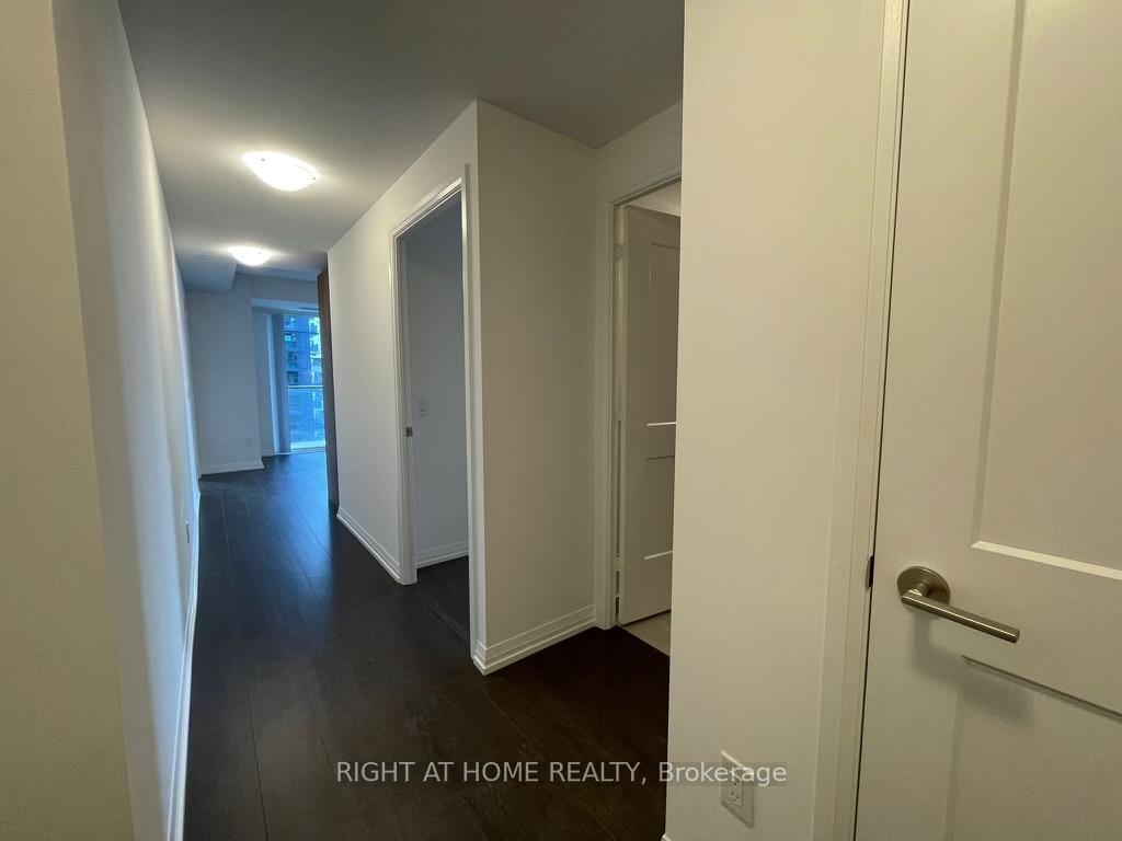 28-widmer-street-toronto-ontario-c13071204