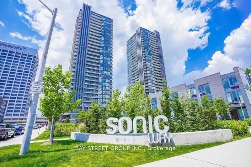 6-sonic-way-east-york-ontario-c13071208