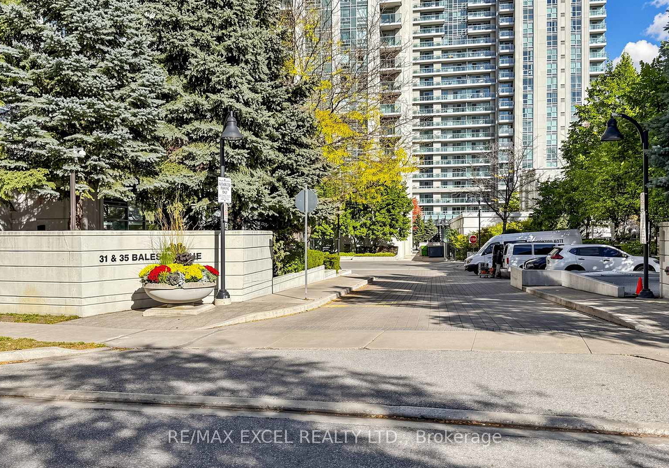 35-bales-avenue-north-york-ontario-c13071404