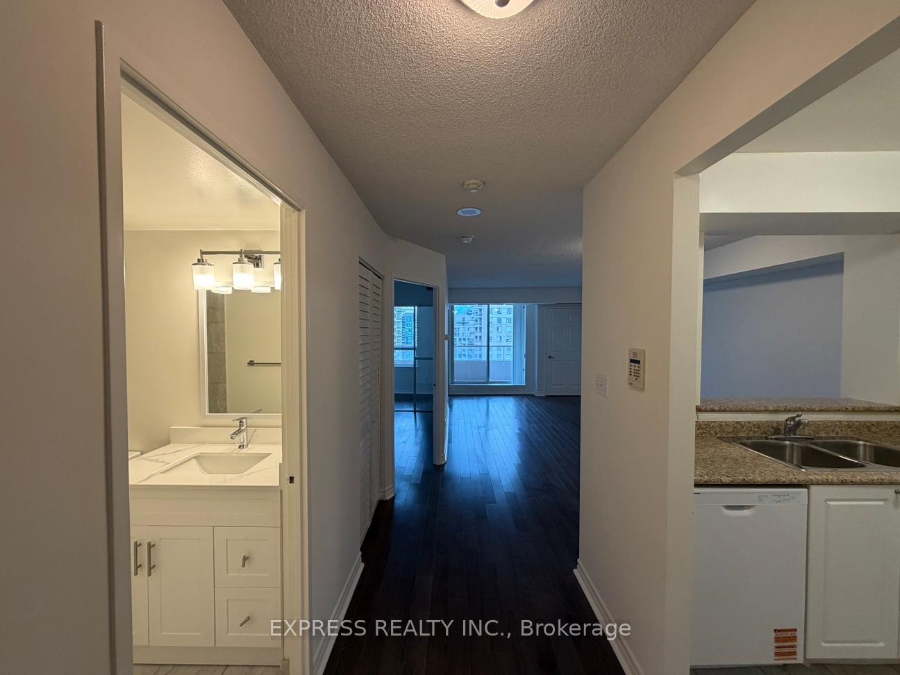18-hillcrest-avenue-north-york-ontario-c13071494