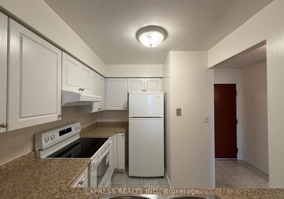 18-hillcrest-avenue-north-york-ontario-c13071494