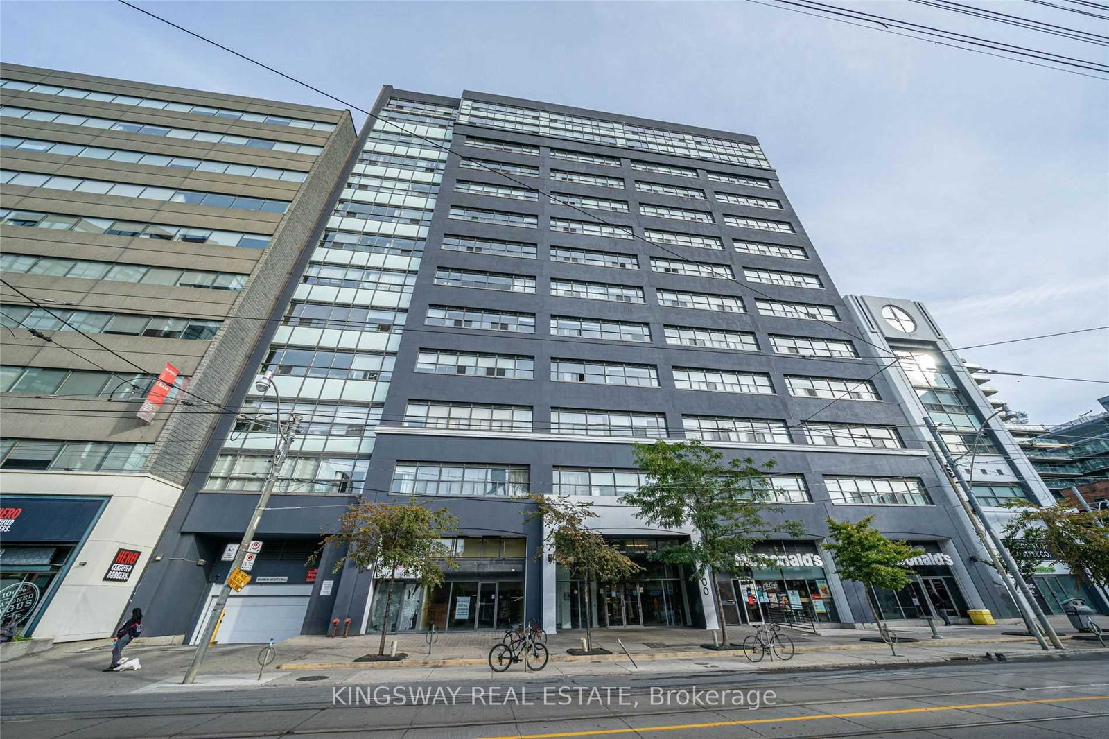 700-king-street-w-toronto-ontario-c13071676
