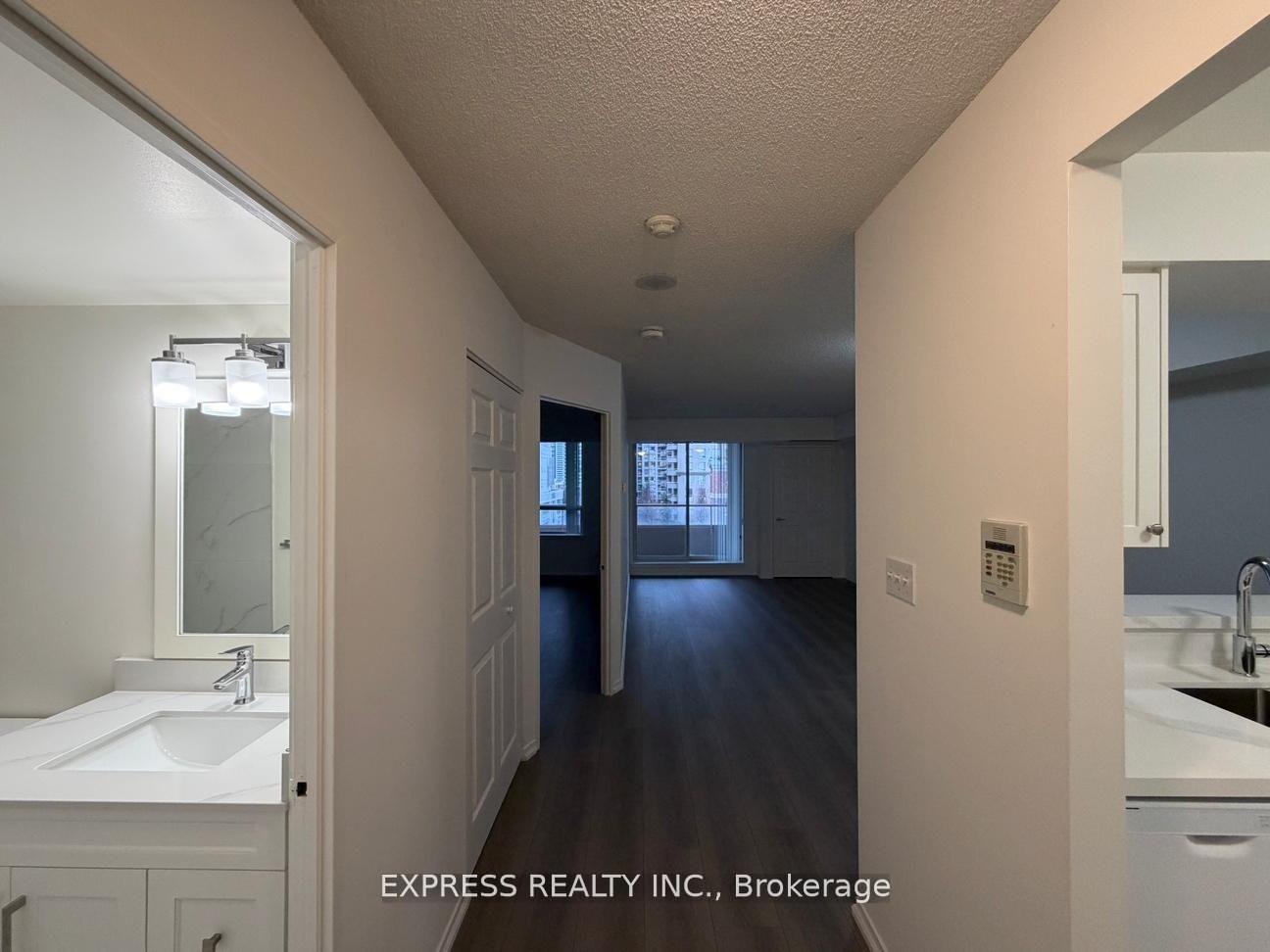 18-hillcrest-avenue-north-york-ontario-c13071728