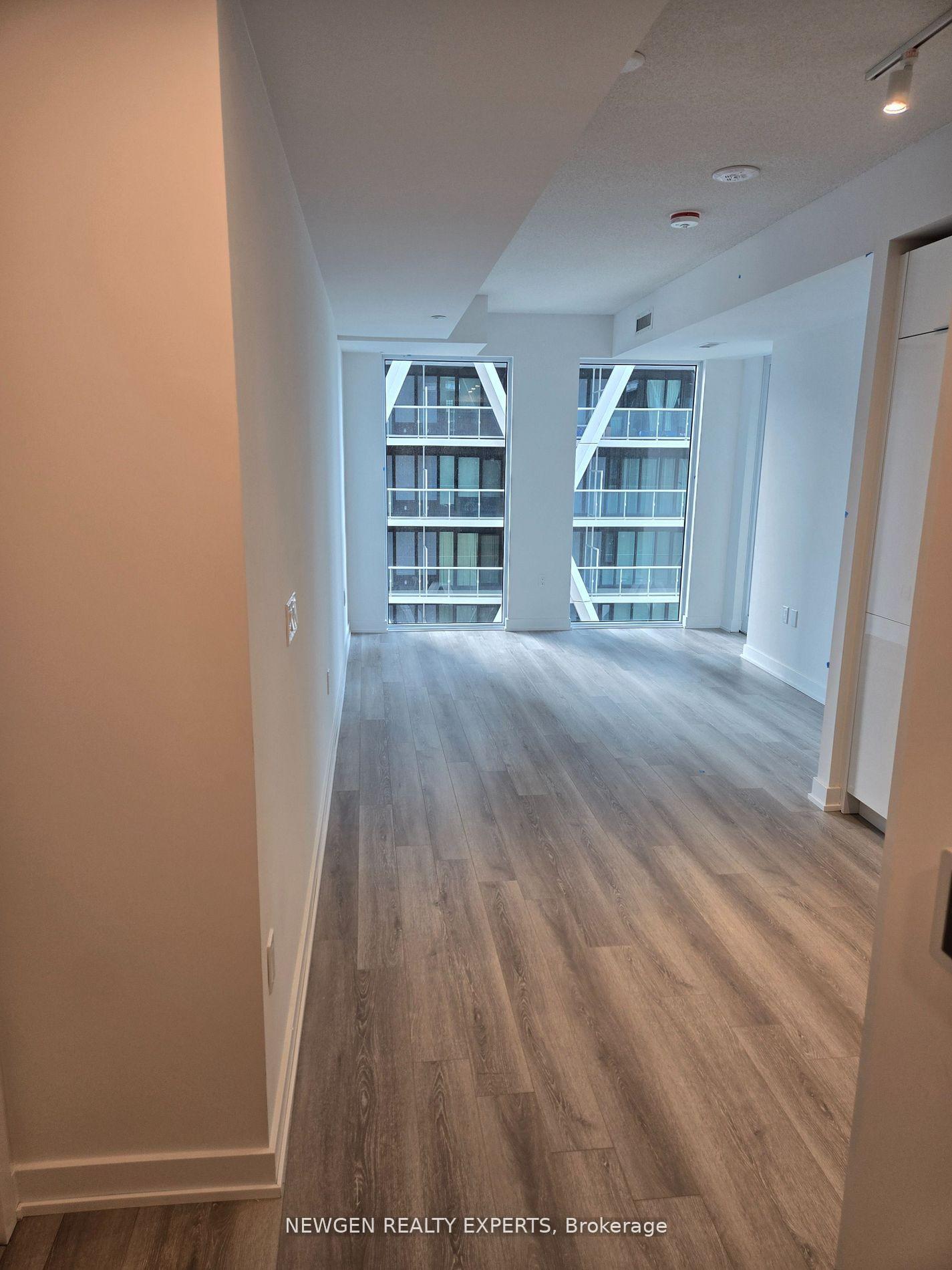 238-simcoe-street-toronto-ontario-c13071752