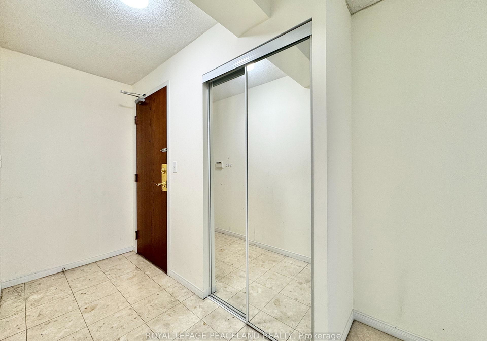 3-pemberton-avenue-north-york-ontario-c13072162